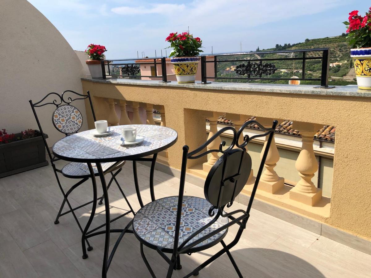 I Mori - Holiday Rooms لاسكاري المظهر الخارجي الصورة